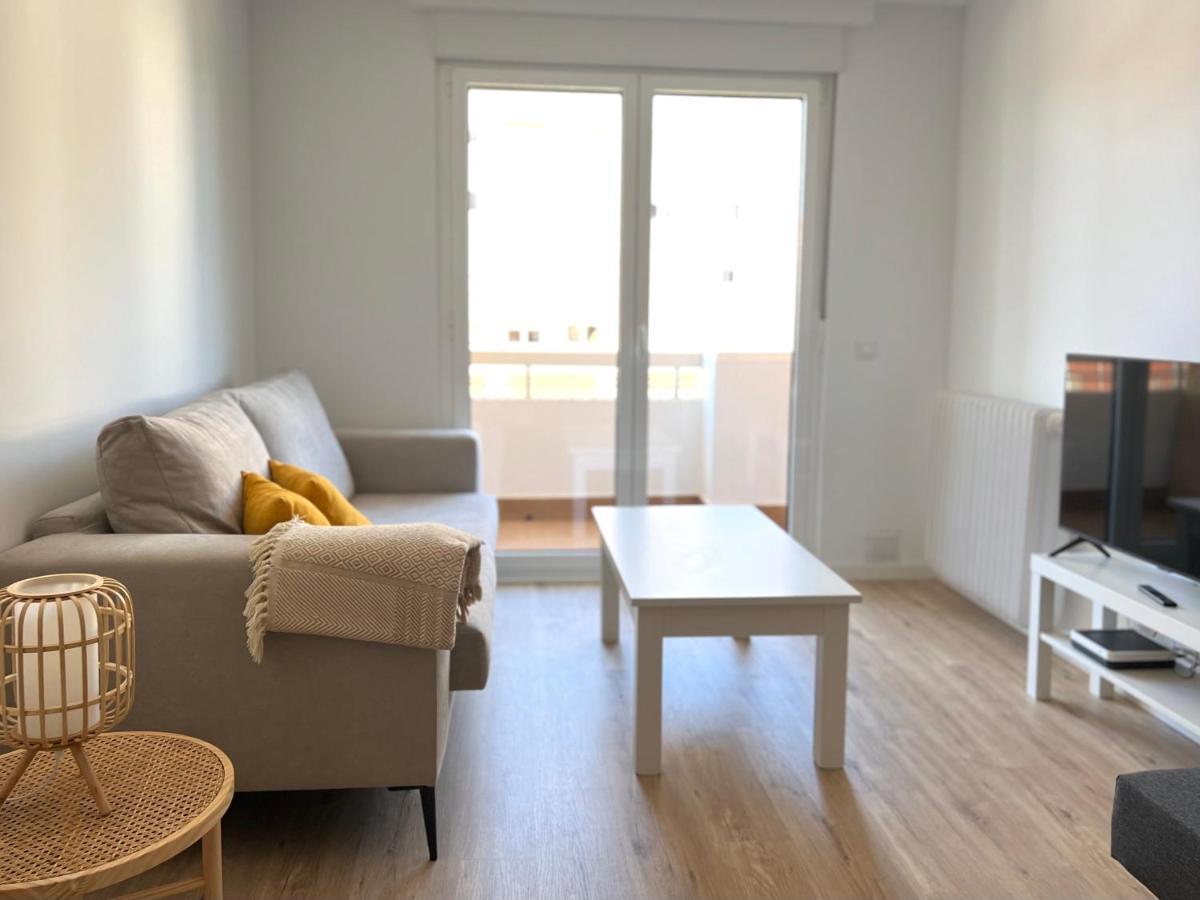شقة Housing Leon Ana Mogas Con Garaje المظهر الخارجي الصورة
